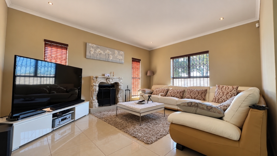 4 Bedroom Property for Sale in Parklands Western Cape